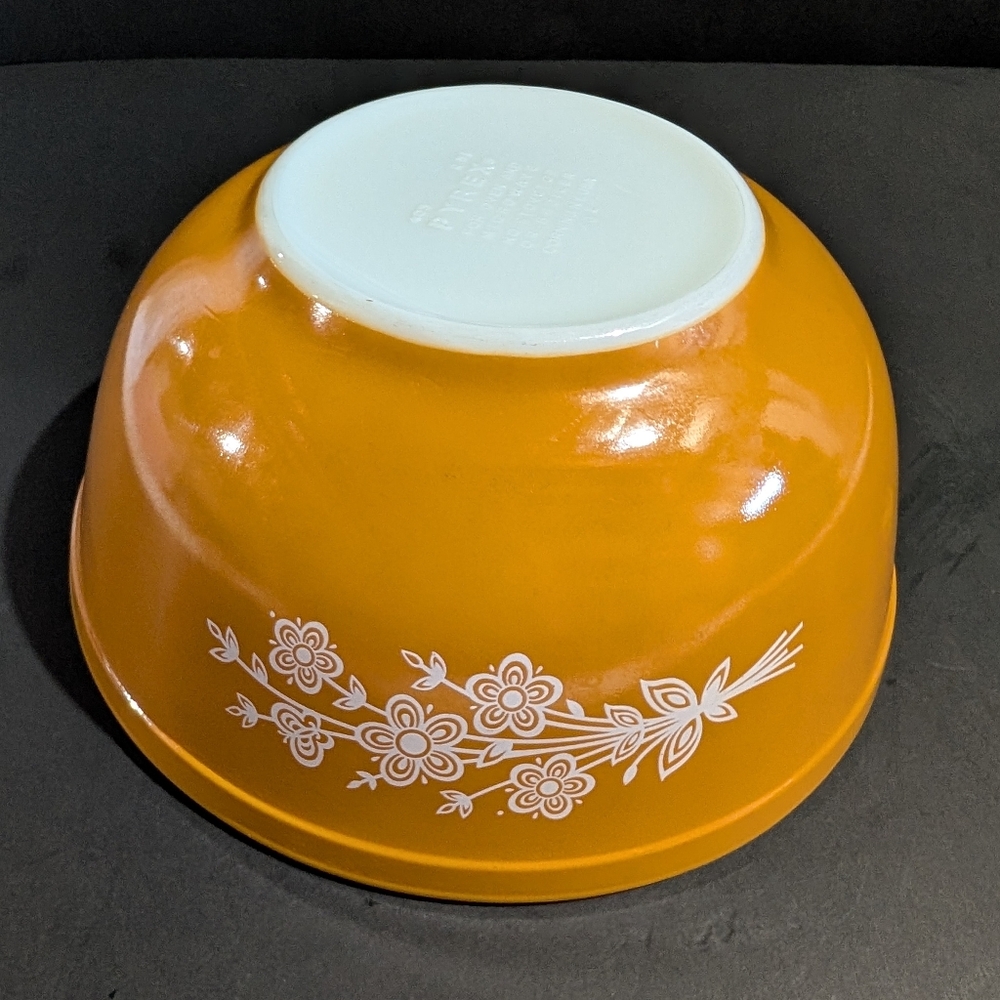 Vtg PYREX Round Mixing Bowl #403 Butterfly Gold 2.5 Litre Nesting - Picture 8 of 11